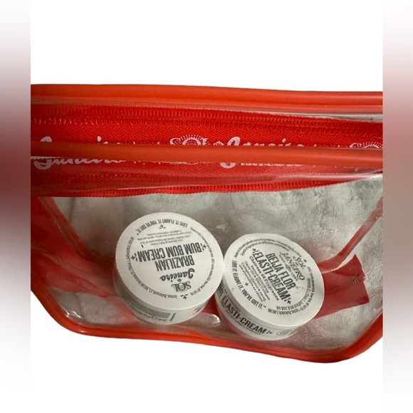 Sol de Janeiro Brazilian Bum Bum & Beija Flor Elasti Cream + Pouch Bundle - Picture 4 of 12